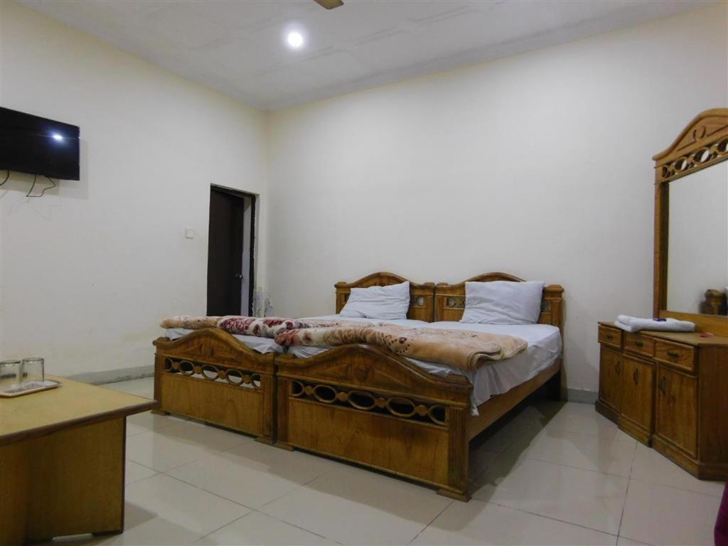 Hotel Humera Bahawalpur Ngoại thất bức ảnh