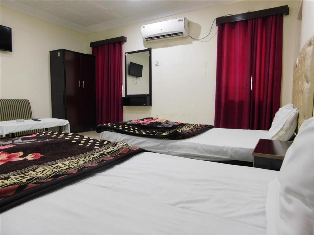Hotel Humera Bahawalpur Ngoại thất bức ảnh